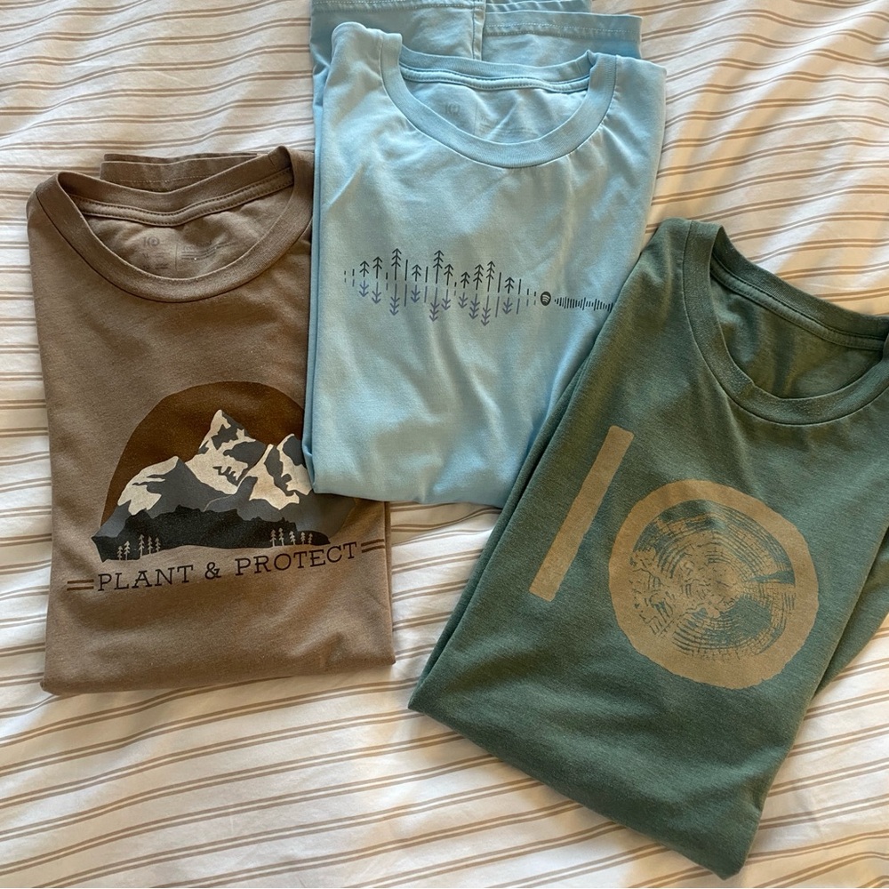 Ten tree Graphic T-Shirts Set in Brown, Blue, and Green side XL.